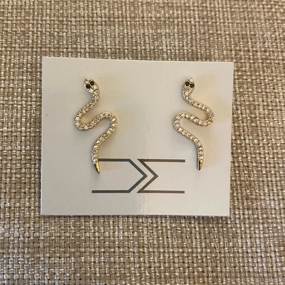New! 🌟VICI Marrin Costello Serpent Stud Earrings - Picture 5 of 6